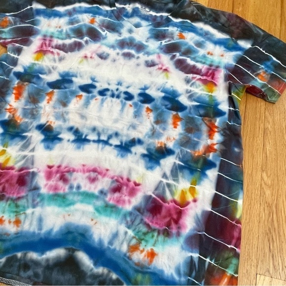 Hand tie dyed tshirt cosmic egg psychedelic kaleidoscope vneck 2XL blue - Picture 5 of 6